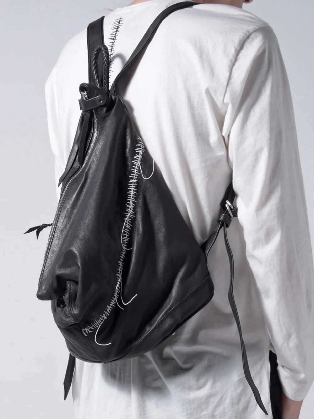 KmRii 2202-BG01 Hand Stitch Triangle Backpack